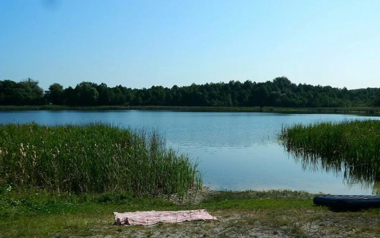 Озеро Іванівське (Янівське): відпочинок, риболовля та особливості водойми